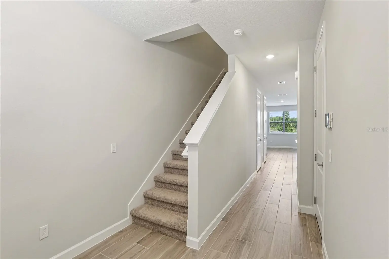 7558 DEER VALLEY CIRCLE, TAMPA, FL, photo 3 of 26