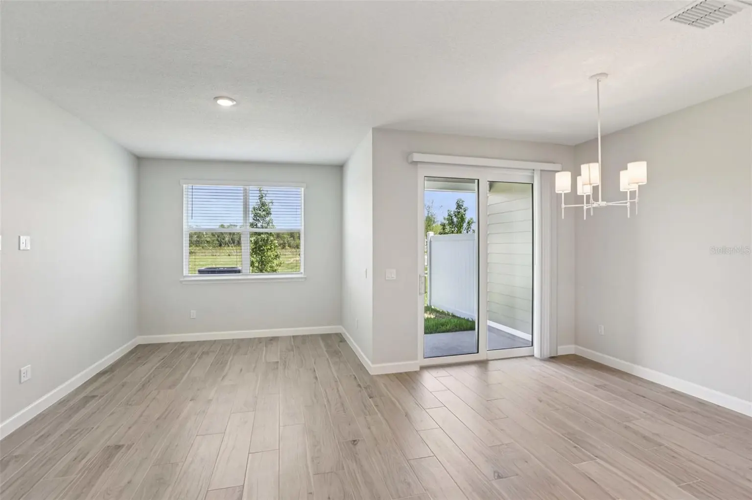 7558 DEER VALLEY CIRCLE, TAMPA, FL, photo 7 of 26