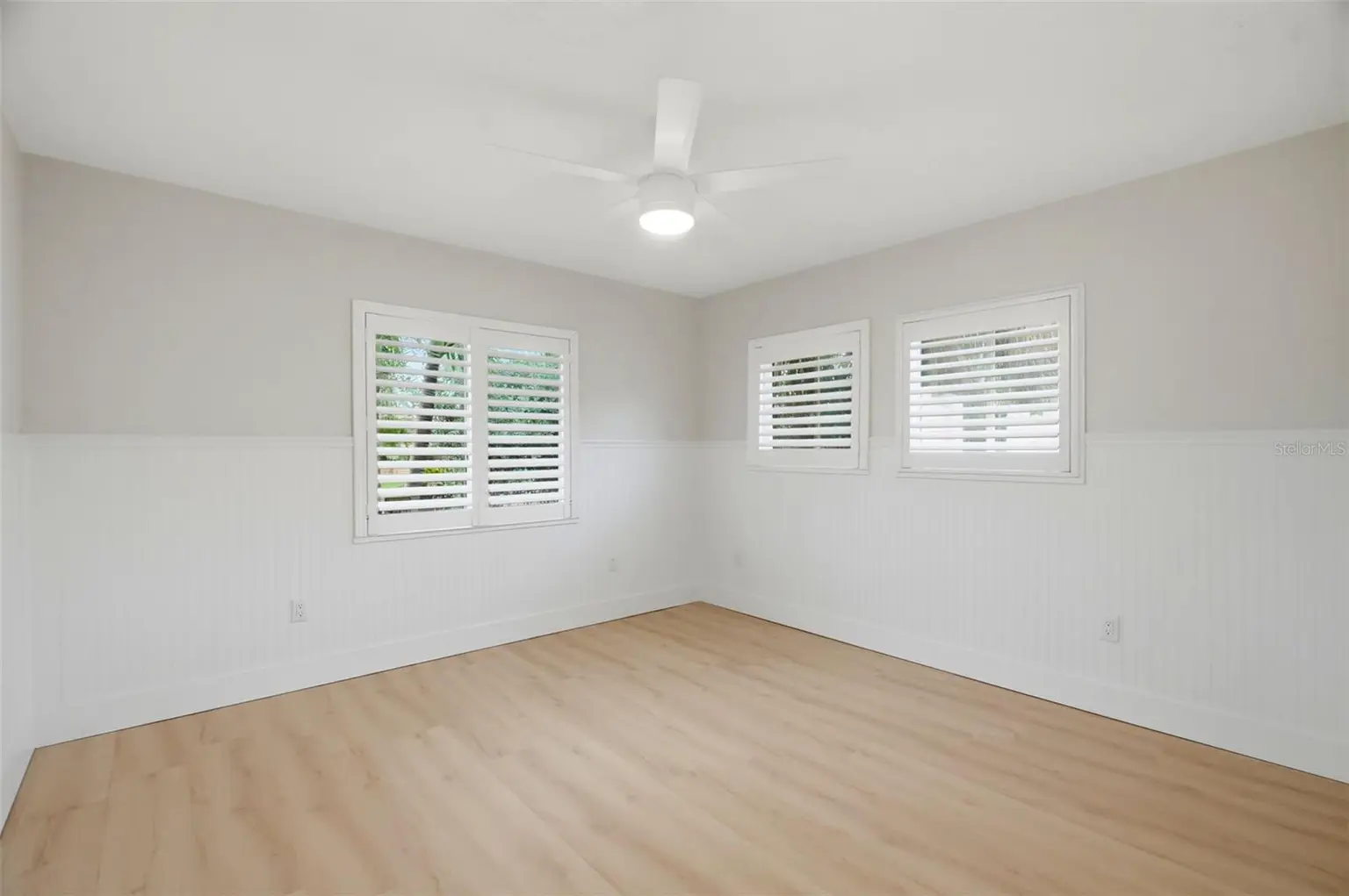 15814 3RD STREET E, REDINGTON BEACH, FL, photo 17 of 38