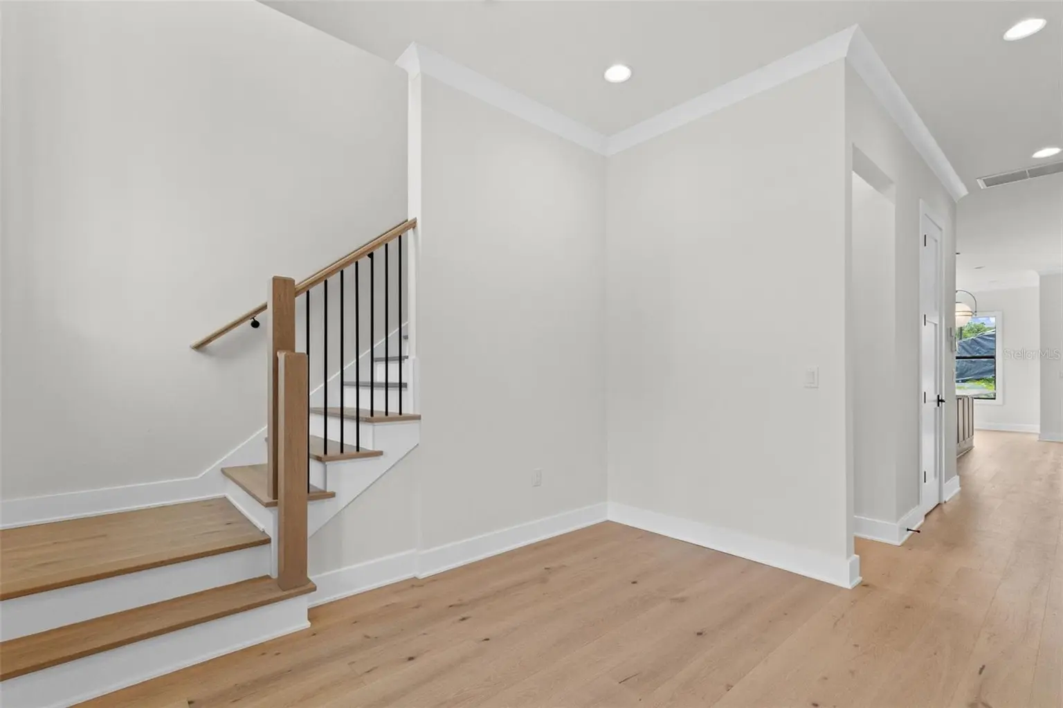 4302 W OBISPO STREET, TAMPA, FL, photo 9 of 55