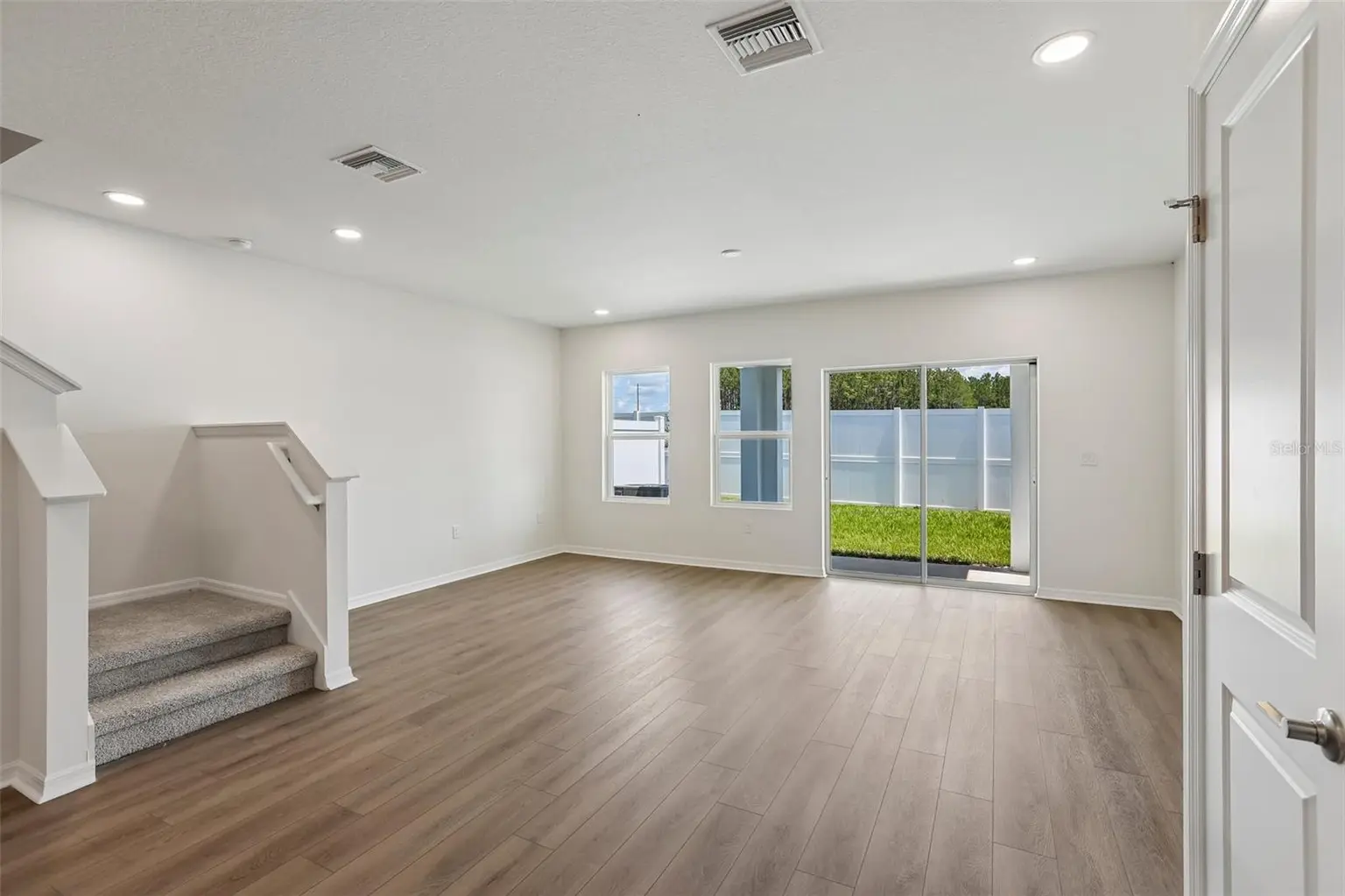 34563 TURPINS AVENUE, ZEPHYRHILLS, FL, photo 9 of 27