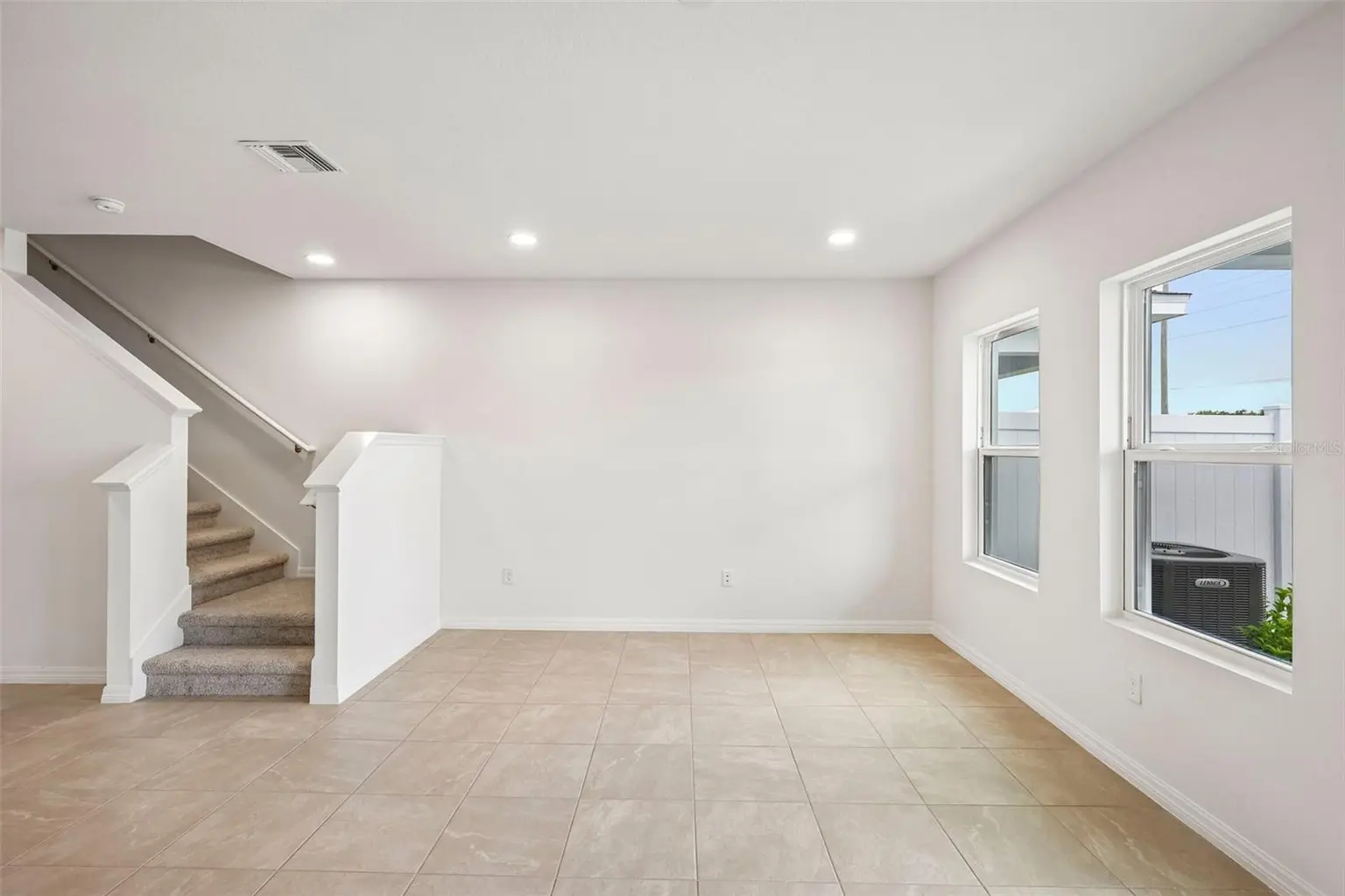 6848 HOLCOMBE DOWN DRIVE, ZEPHYRHILLS, FL, photo 10 of 32
