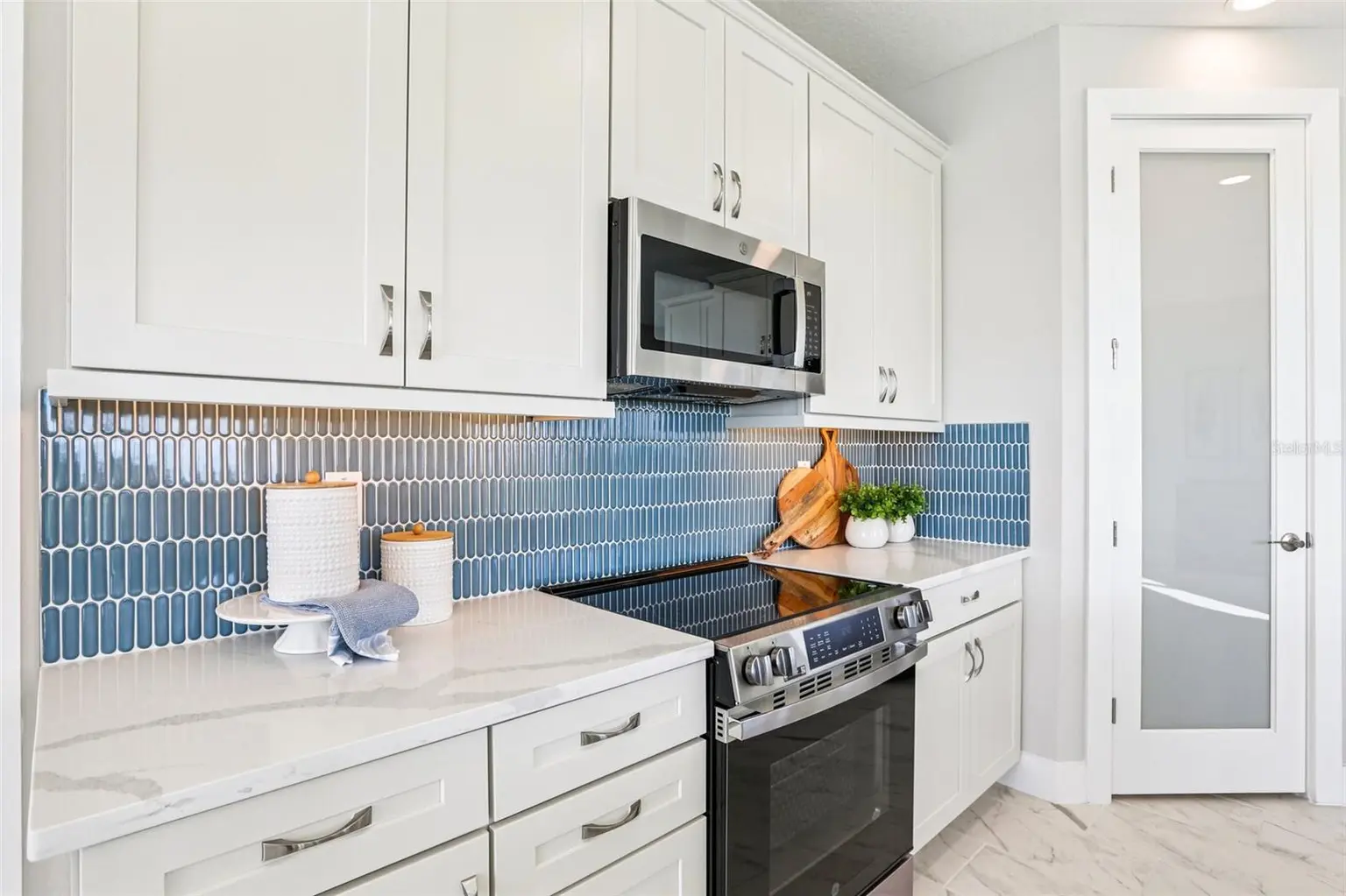 31515 SPANISH MISSION ROAD, SAN ANTONIO, FL, photo 13 of 35