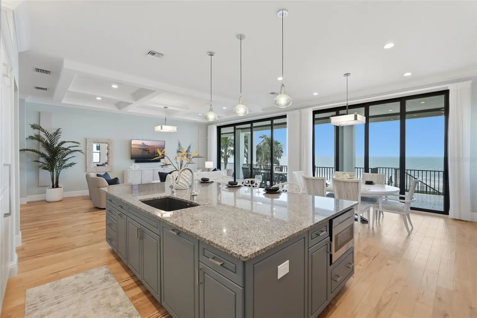 15908 GULF BOULEVARD, REDINGTON BEACH, FL, photo 16 of 85