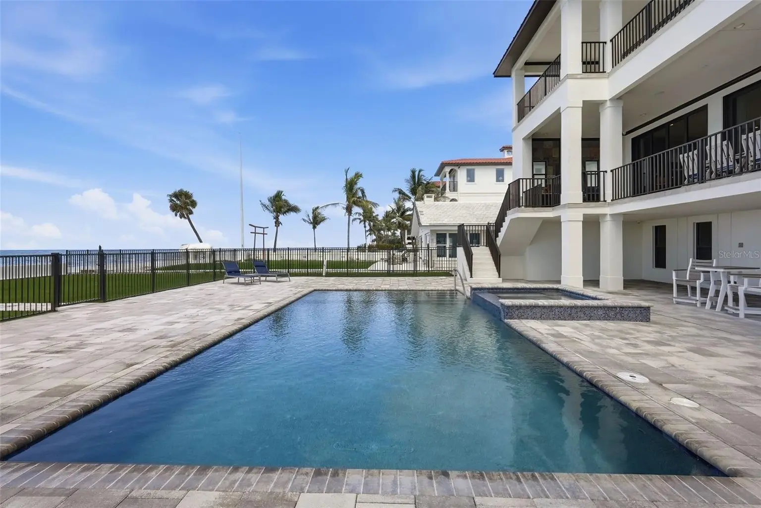 15908 GULF BOULEVARD, REDINGTON BEACH, FL, photo 25 of 85