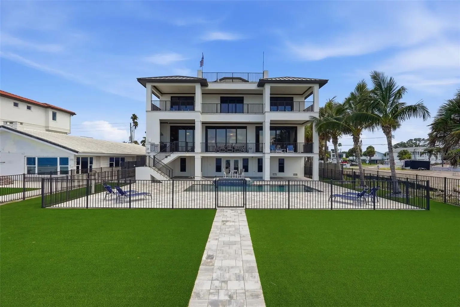 15908 GULF BOULEVARD, REDINGTON BEACH, FL, photo 27 of 85
