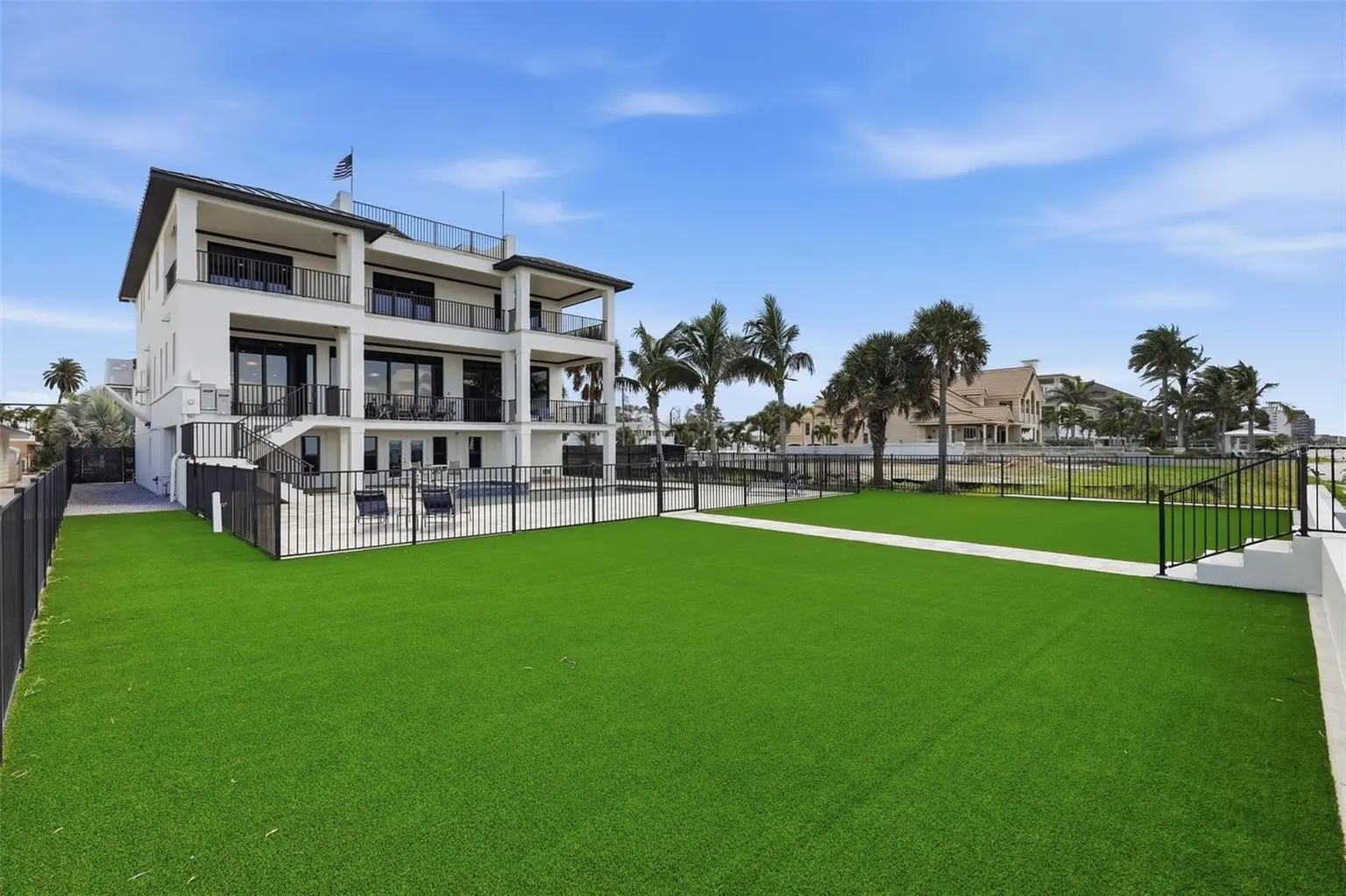 15908 GULF BOULEVARD, REDINGTON BEACH, FL, photo 29 of 85