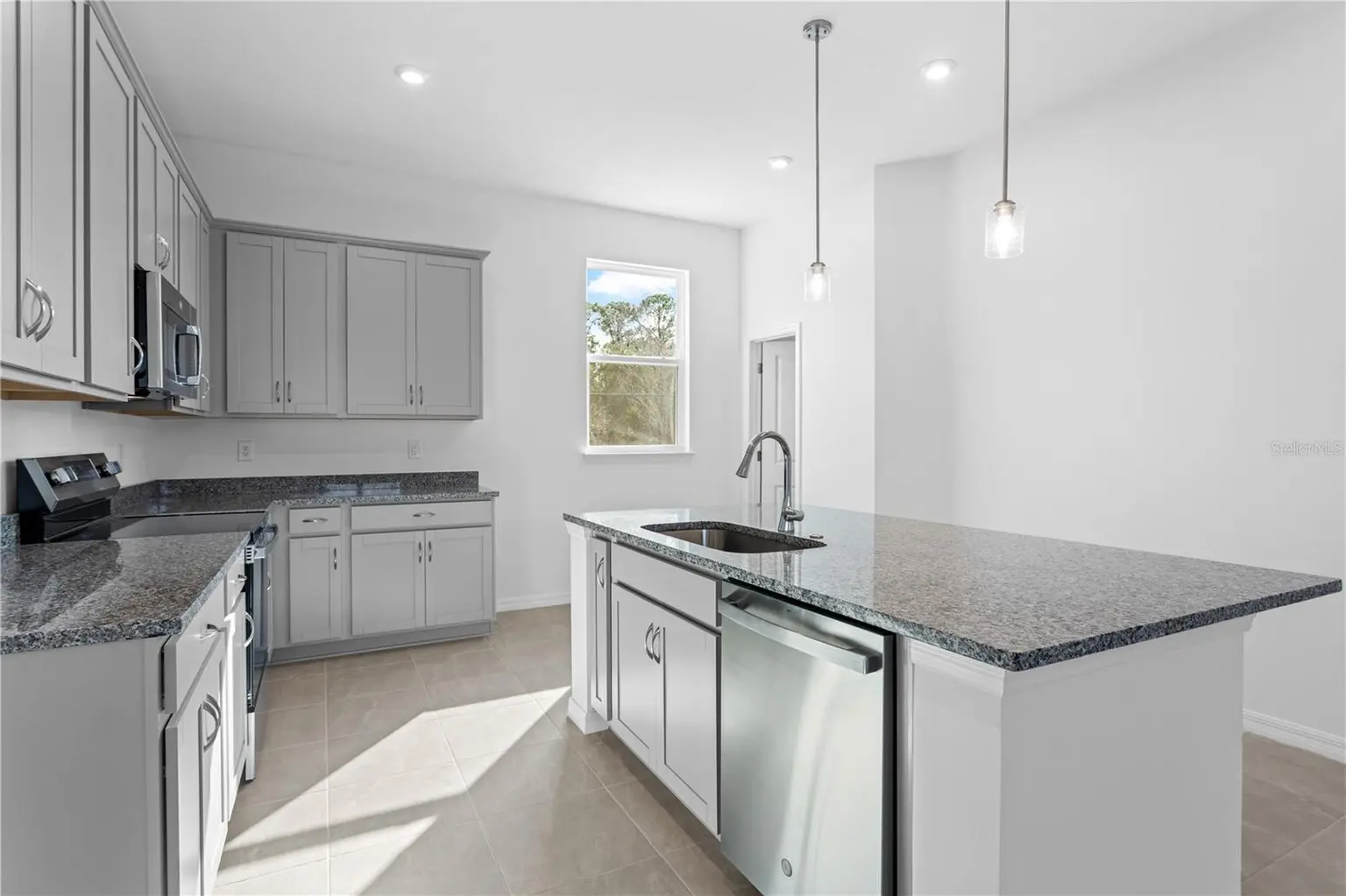 9612 MONTAGUE STREET, WESTCHASE, FL, photo 10 of 42