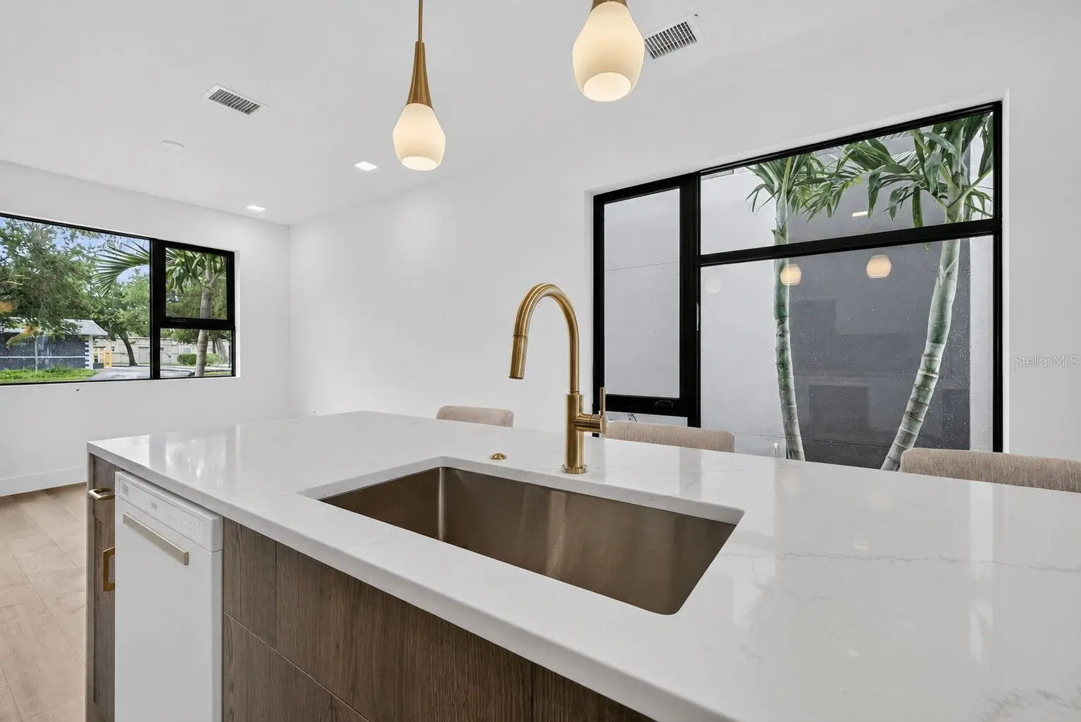 3603 1ST AVENUE N, ST PETERSBURG, FL, photo 8 of 27