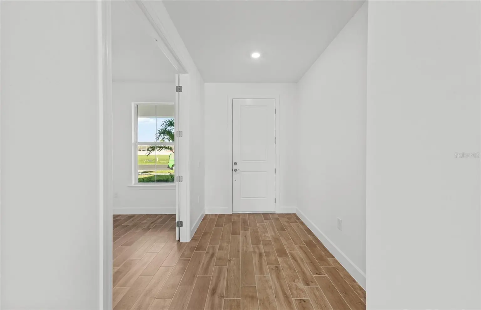 7617 FULHAM AVENUE, BRADENTON, FL, photo 9 of 44