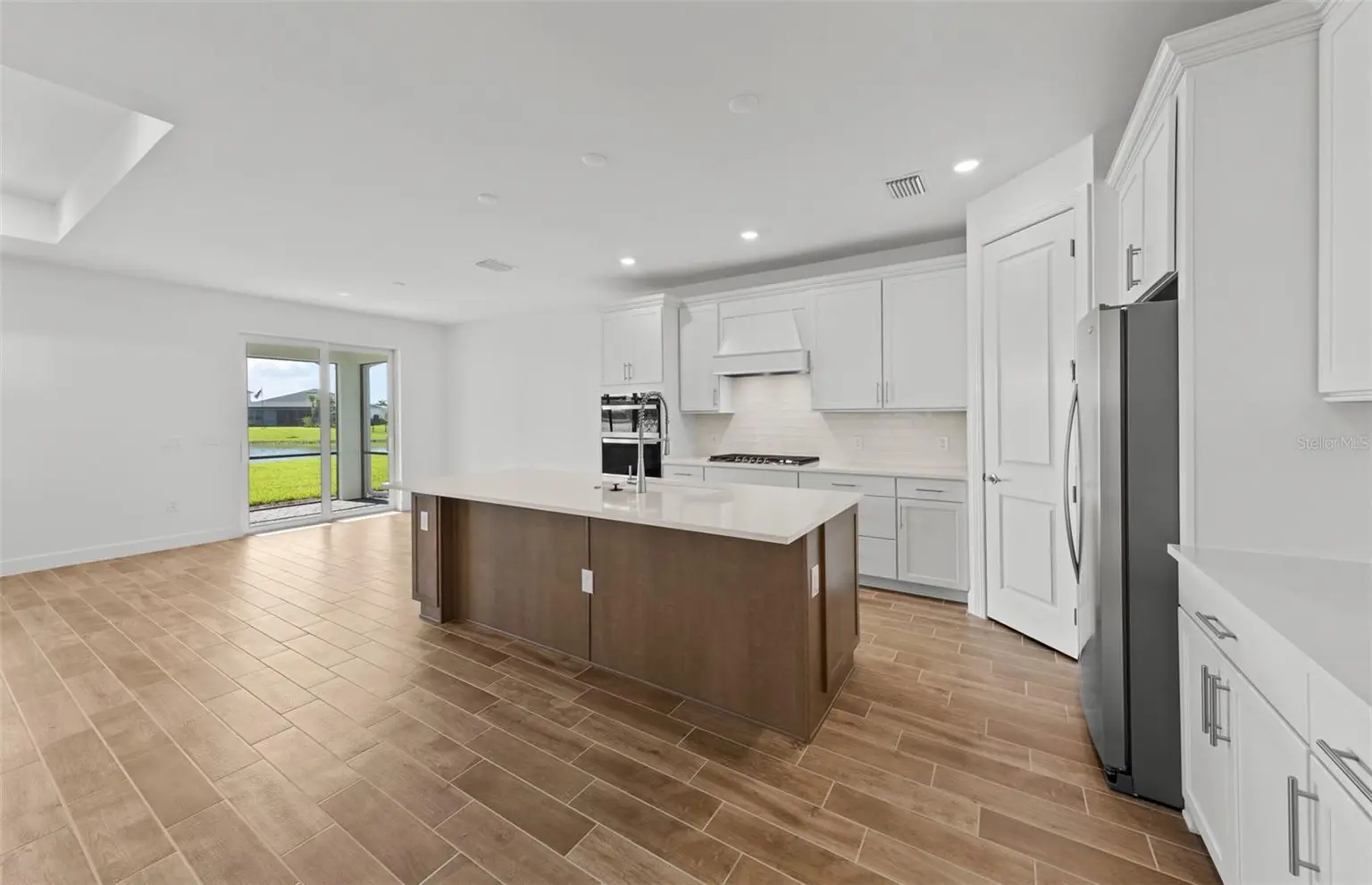 7617 FULHAM AVENUE, BRADENTON, FL, photo 14 of 44