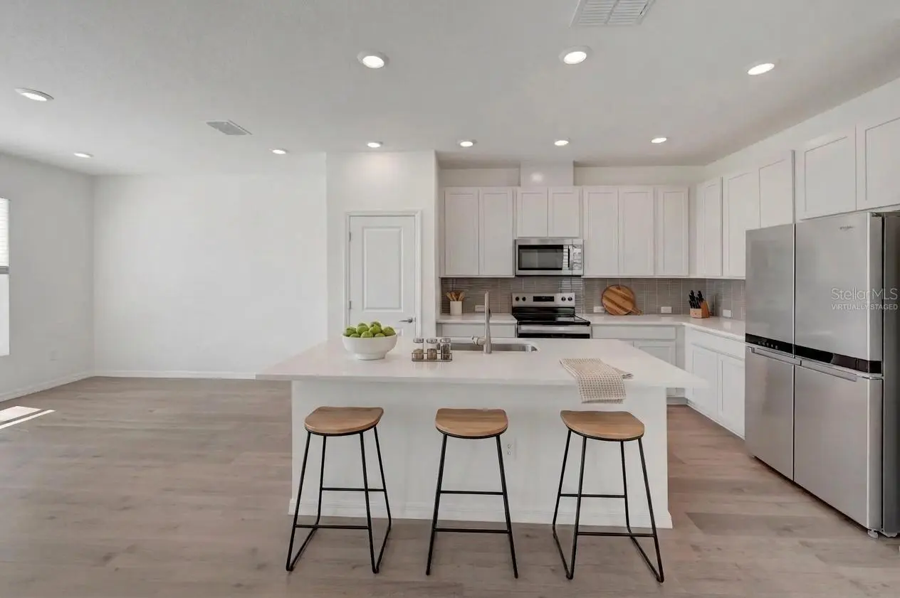 6412 JENSEN VIEW AVENUE, APOLLO BEACH, FL, photo 2 of 29