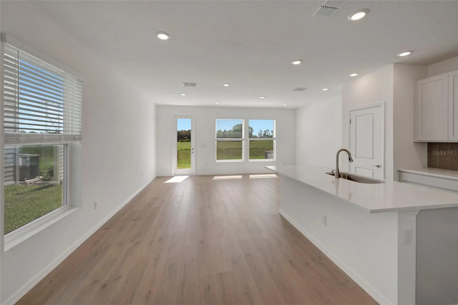 6412 JENSEN VIEW AVENUE, APOLLO BEACH, FL, photo 5 of 29