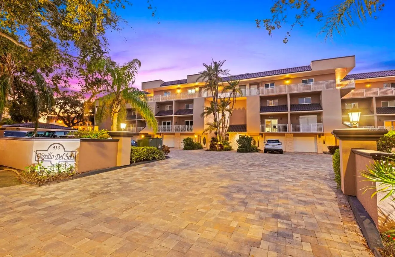936 PINELLAS BAYWAY S #T10, ST PETERSBURG, FL