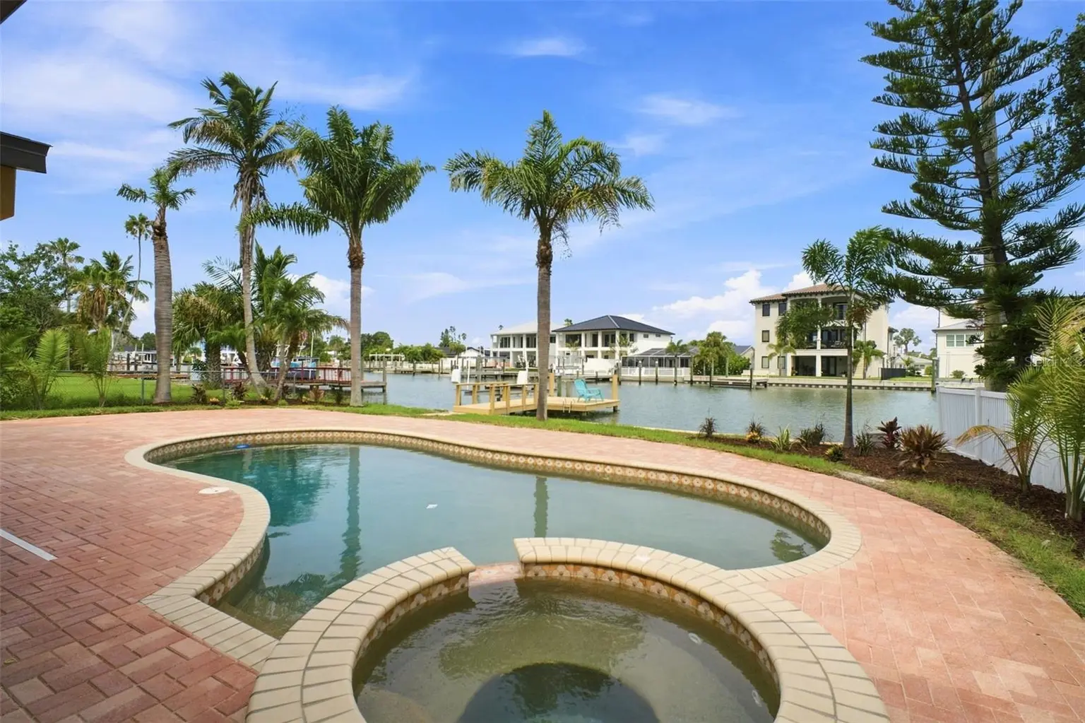 15918 REDINGTON DRIVE, REDINGTON BEACH, FL, photo 2 of 73