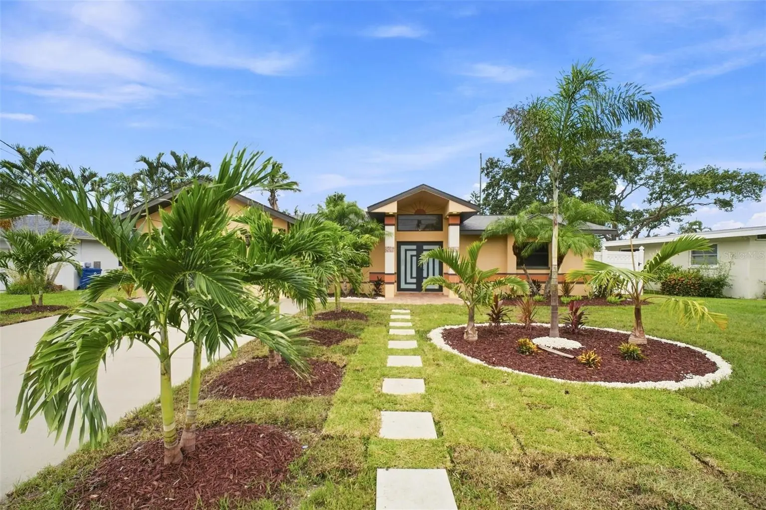 15918 REDINGTON DRIVE, REDINGTON BEACH, FL, photo 5 of 73