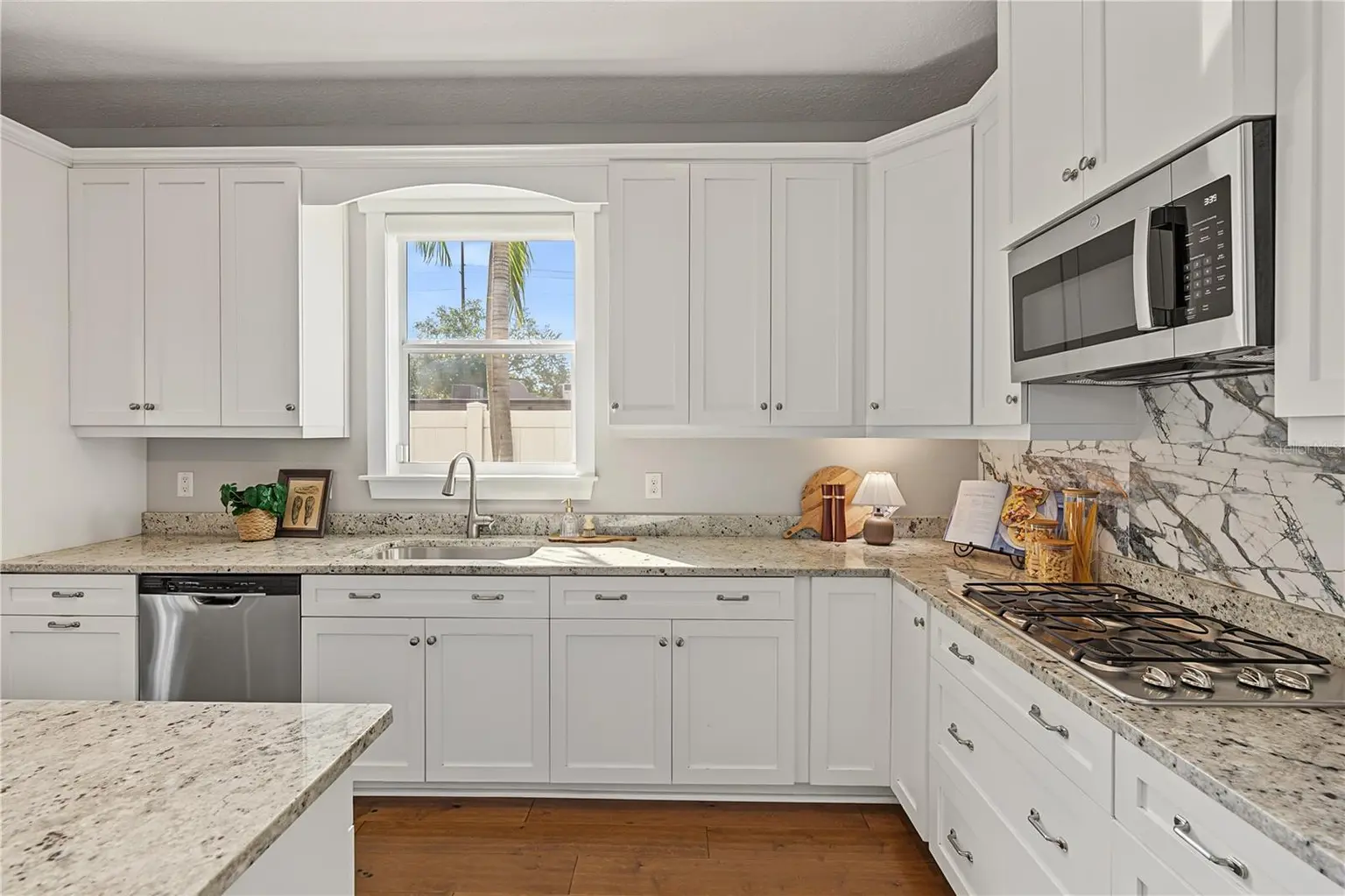 3010 W SAN ISIDRO STREET, TAMPA, FL, photo 11 of 50