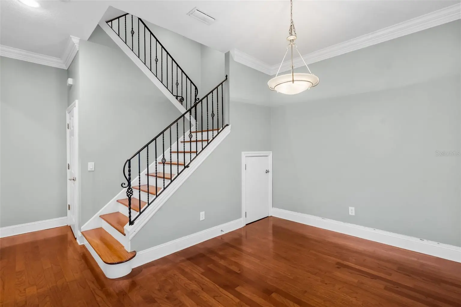 2419 VICTORIA GARDENS LANE, TAMPA, FL, photo 9 of 55