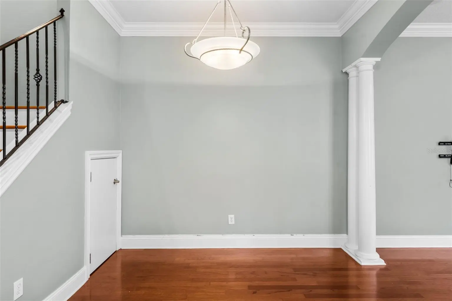 2419 VICTORIA GARDENS LANE, TAMPA, FL, photo 10 of 55