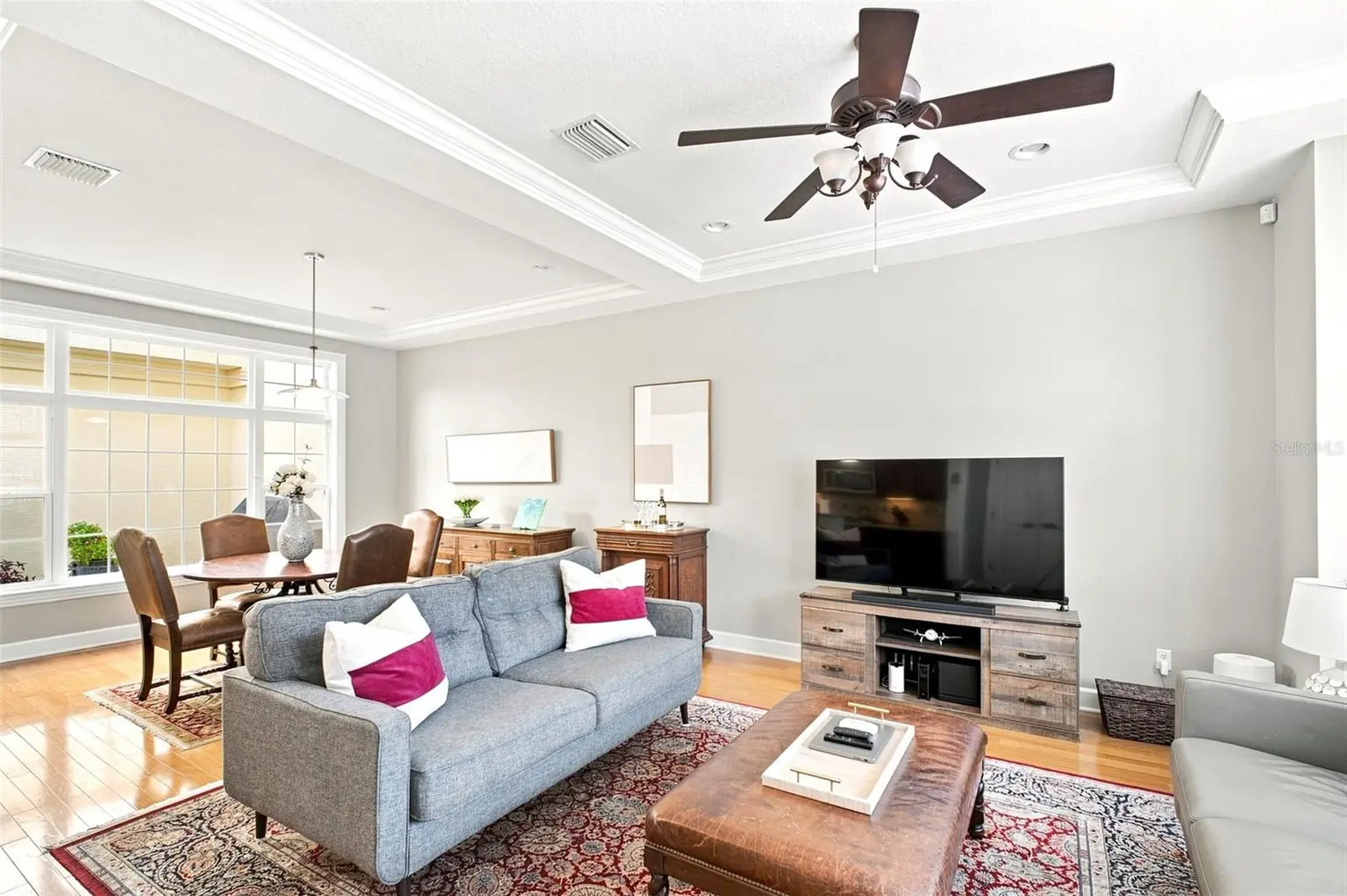 2557 W PLATT STREET, TAMPA, FL, photo 2 of 32