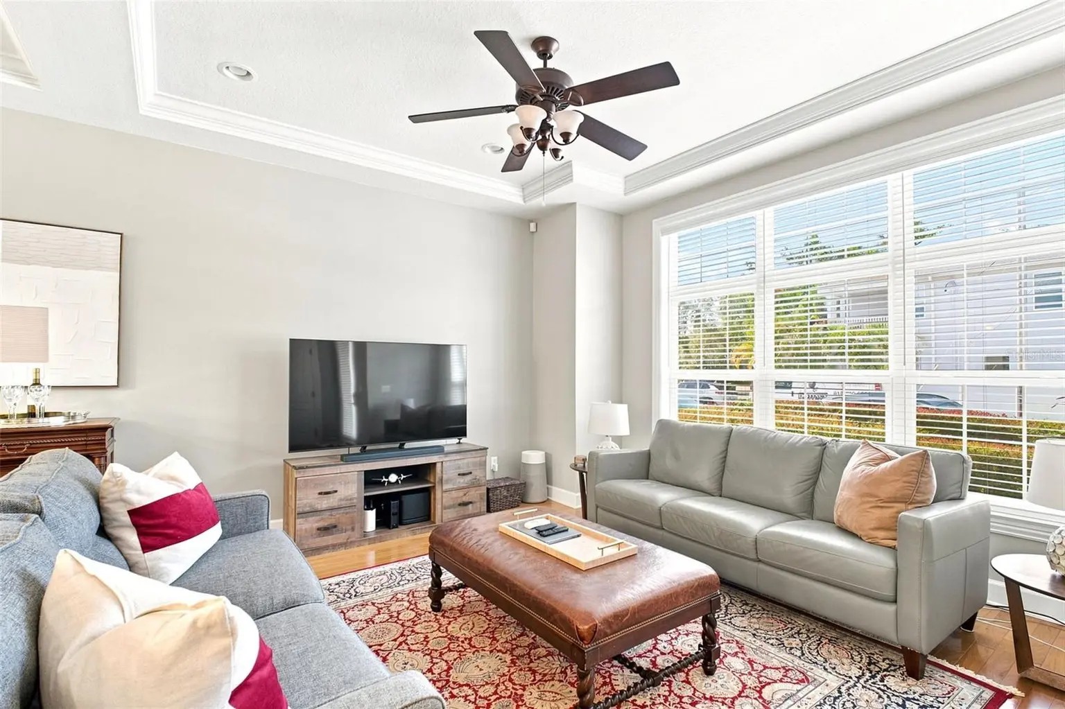 2557 W PLATT STREET, TAMPA, FL, photo 5 of 32