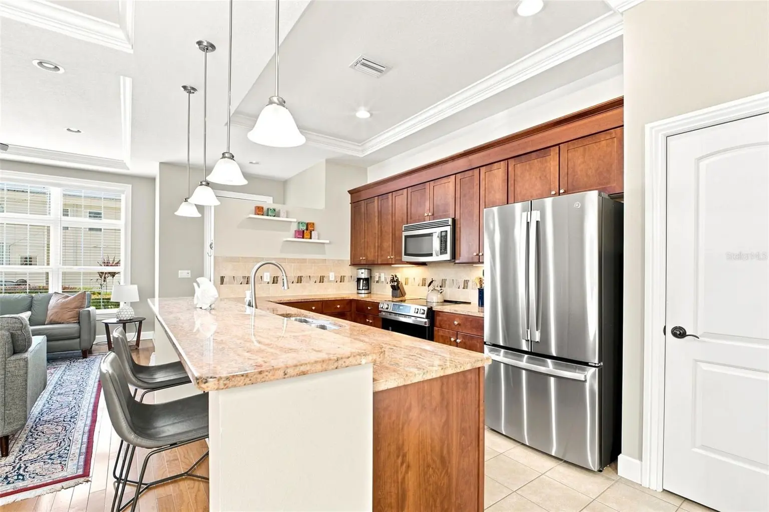 2557 W PLATT STREET, TAMPA, FL, photo 9 of 32
