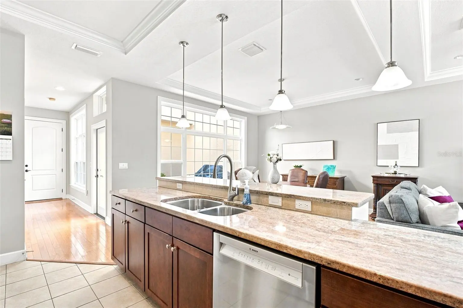 2557 W PLATT STREET, TAMPA, FL, photo 11 of 32
