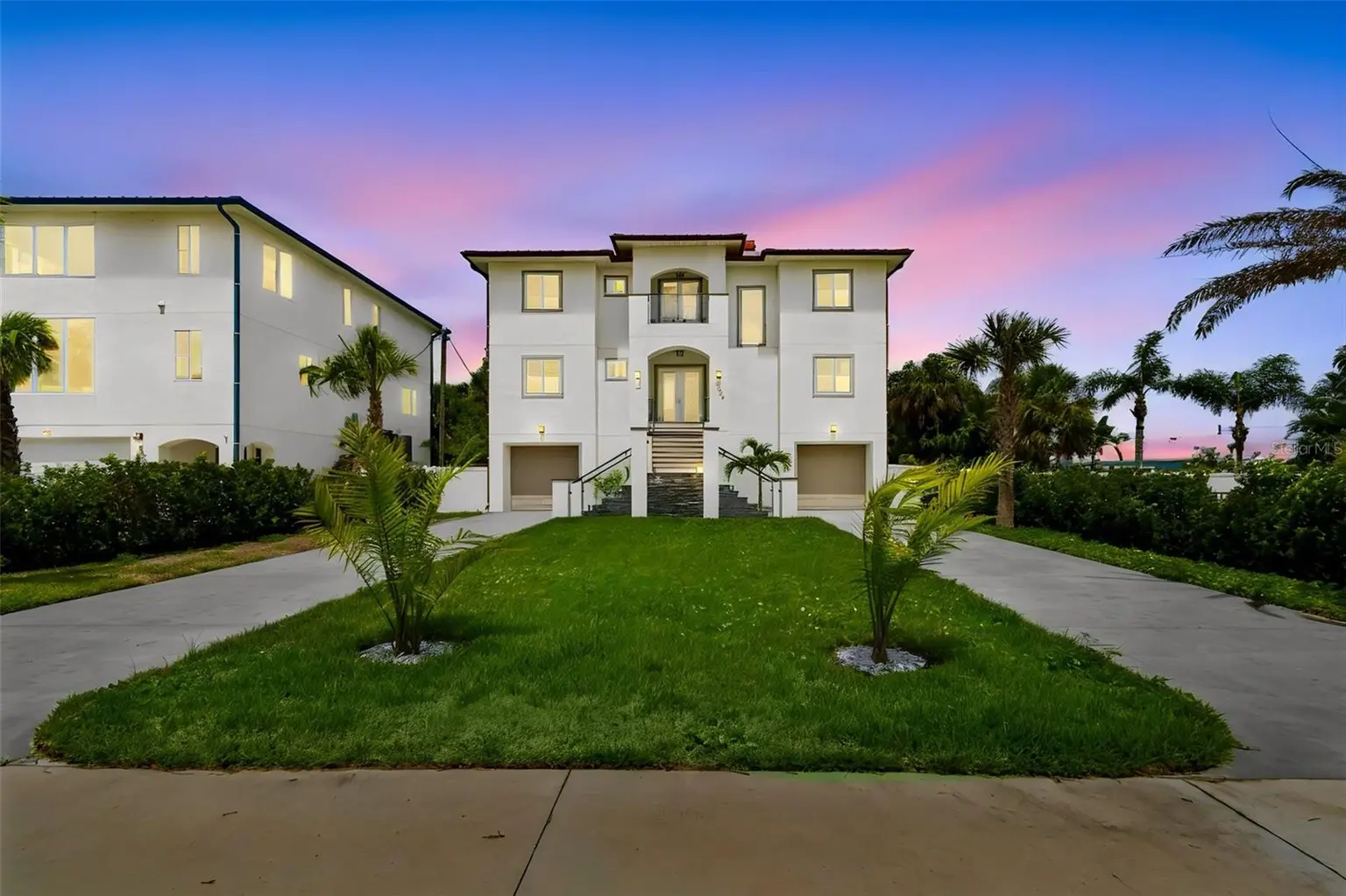 Dunedin Shores home, photo 2 of 8