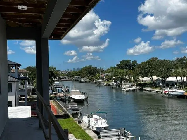 2051 ILLINOIS AVENUE NE, ST PETERSBURG, FL, photo 16 of 33
