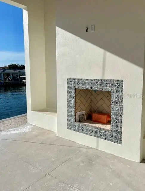 2051 ILLINOIS AVENUE NE, ST PETERSBURG, FL, photo 13 of 33