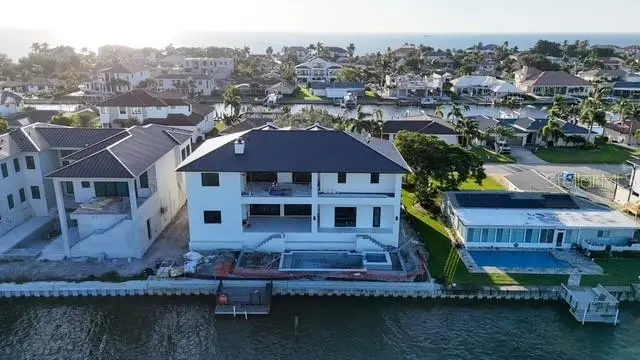 2051 ILLINOIS AVENUE NE, ST PETERSBURG, FL, photo 6 of 33