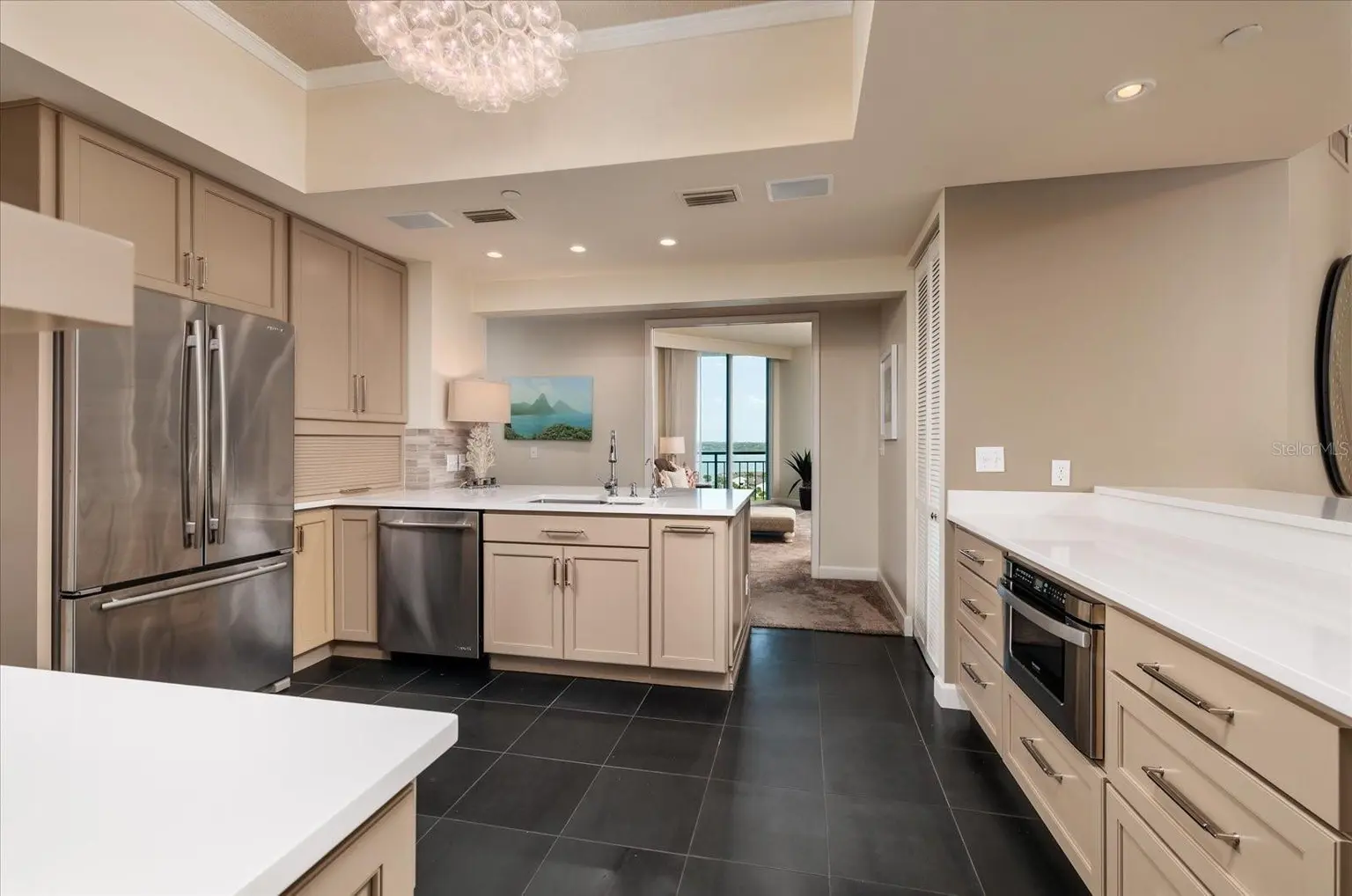 1560 GULF BOULEVARD #1101, CLEARWATER BEACH, FL, photo 13 of 78
