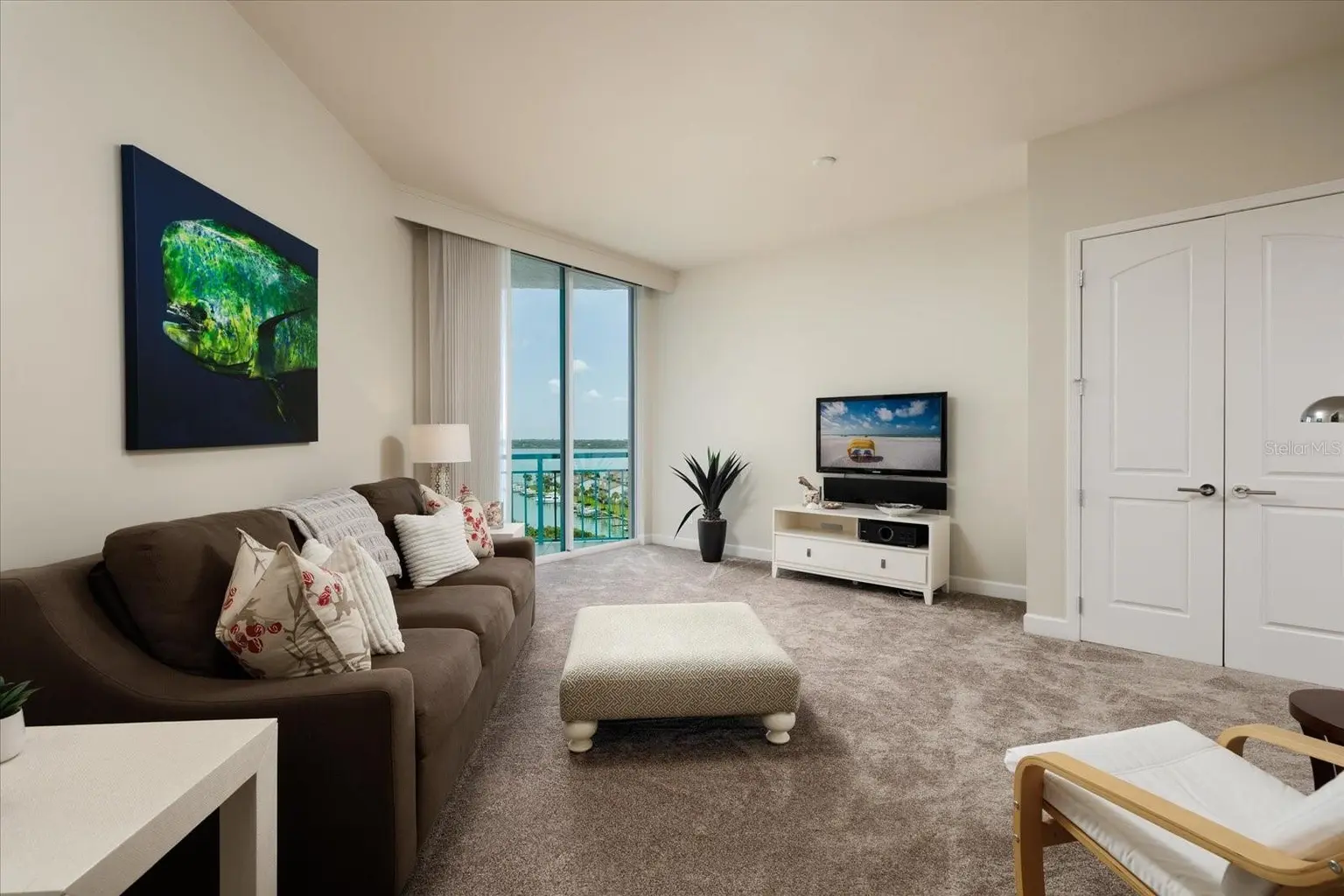 1560 GULF BOULEVARD #1101, CLEARWATER BEACH, FL, photo 18 of 78