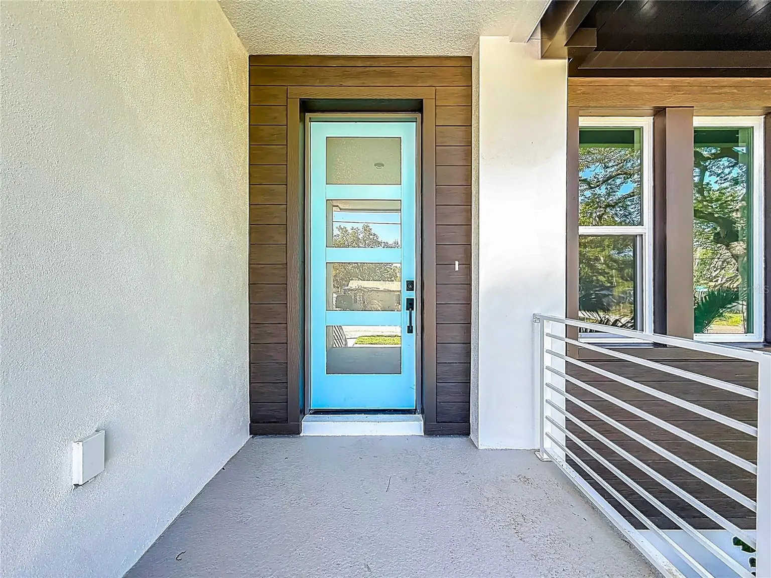 4732 W WALLCRAFT AVENUE, TAMPA, FL, photo 4 of 86