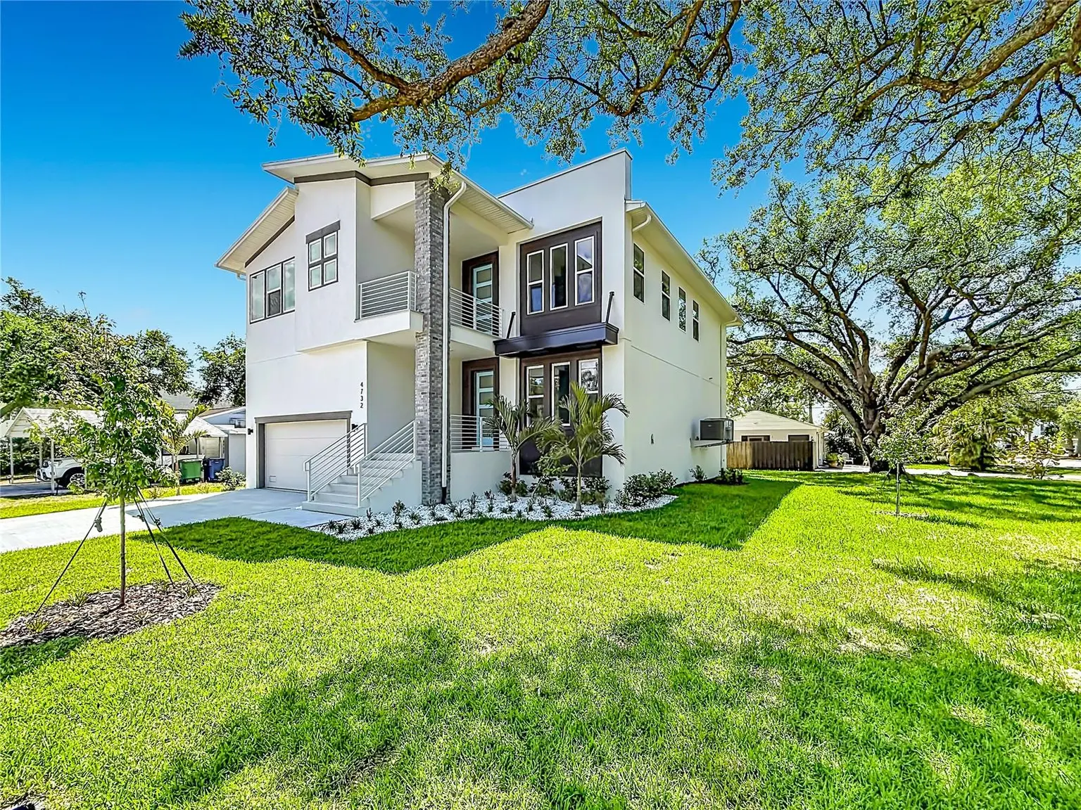 4732 W WALLCRAFT AVENUE, TAMPA, FL, photo 6 of 86