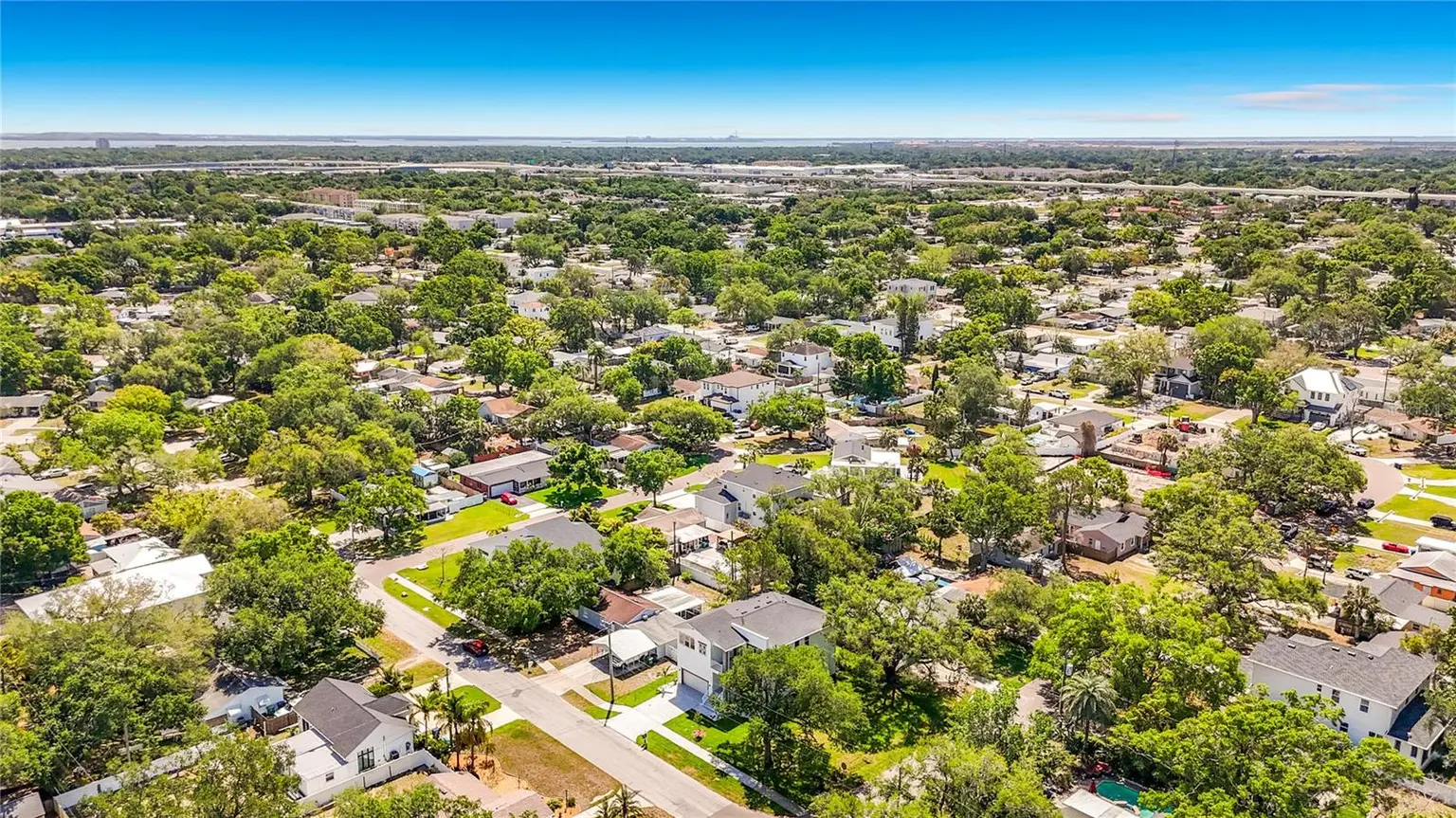 4732 W WALLCRAFT AVENUE, TAMPA, FL, photo 9 of 86