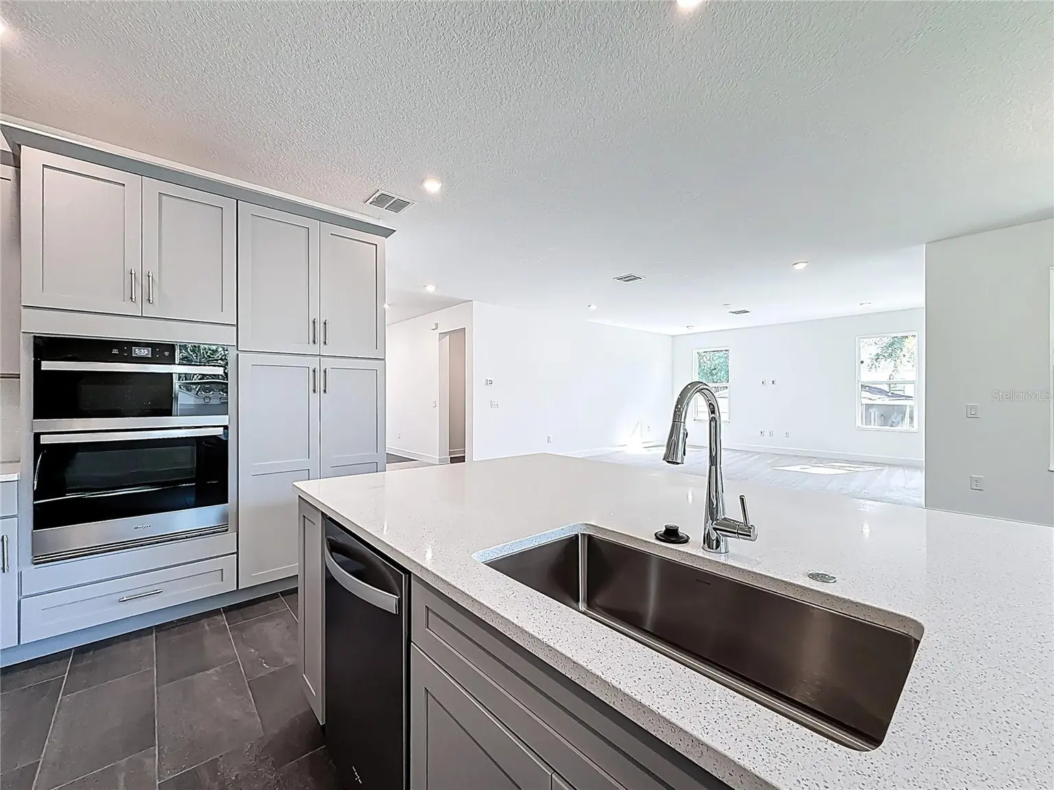 4732 W WALLCRAFT AVENUE, TAMPA, FL, photo 25 of 86