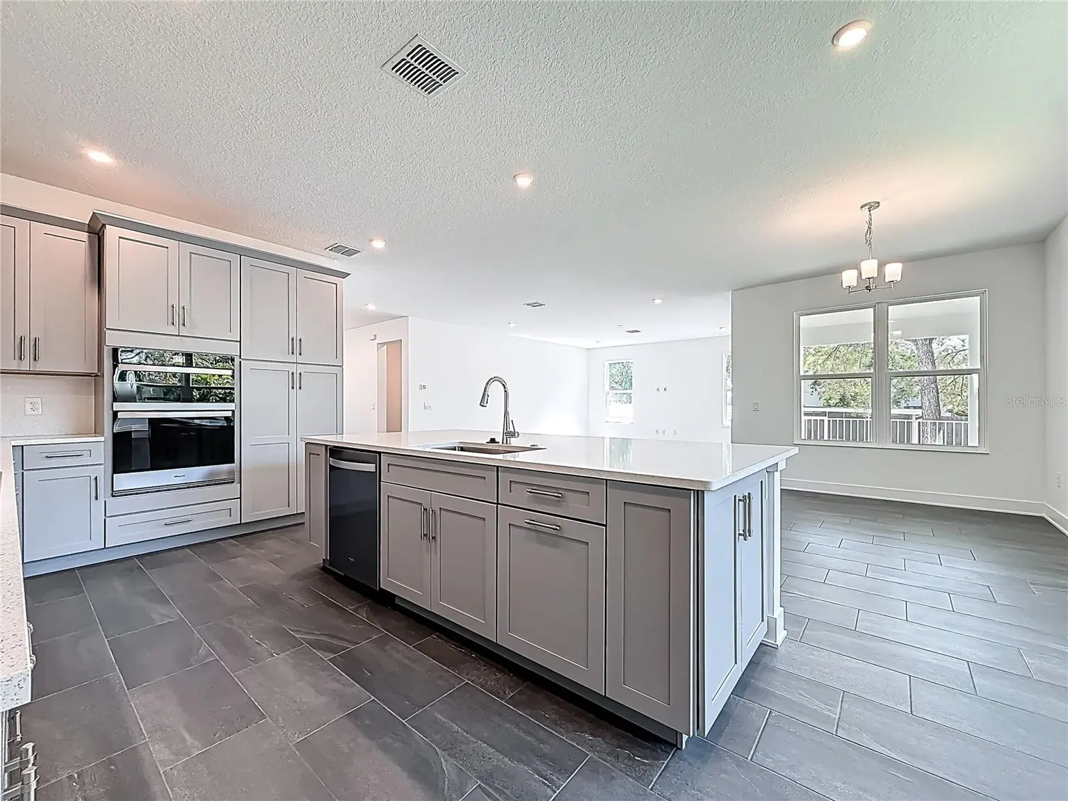 4732 W WALLCRAFT AVENUE, TAMPA, FL, photo 26 of 86