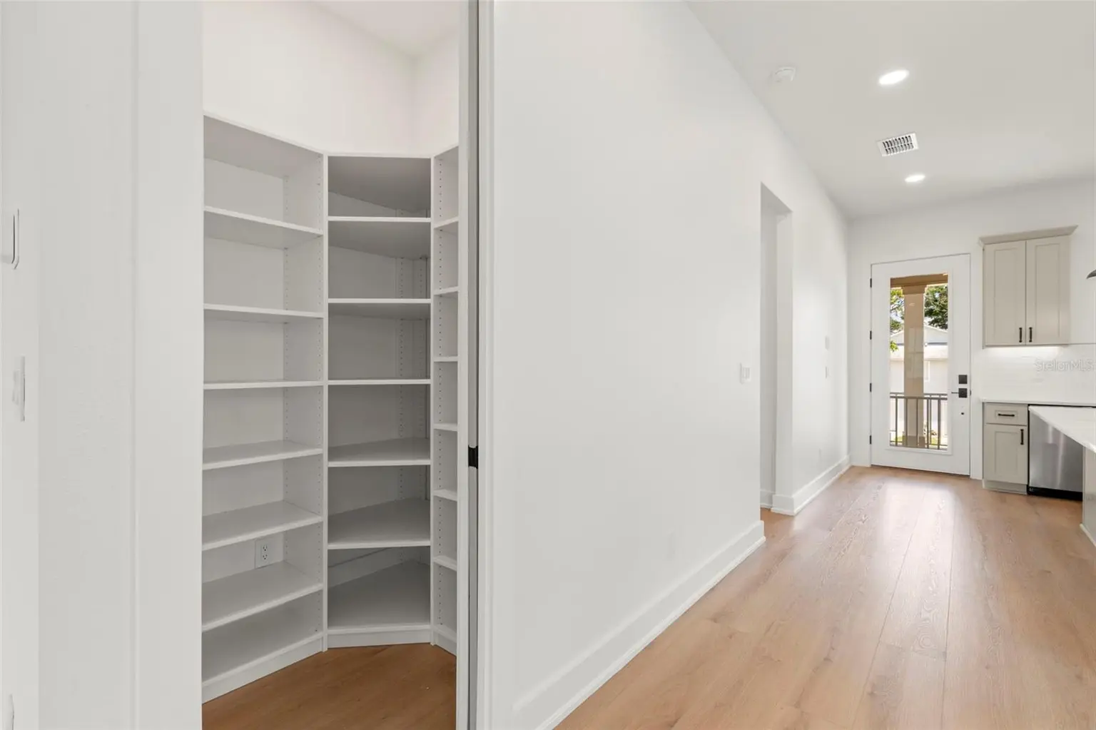1858 MISSISSIPPI AVENUE NE, ST PETERSBURG, FL, photo 16 of 34