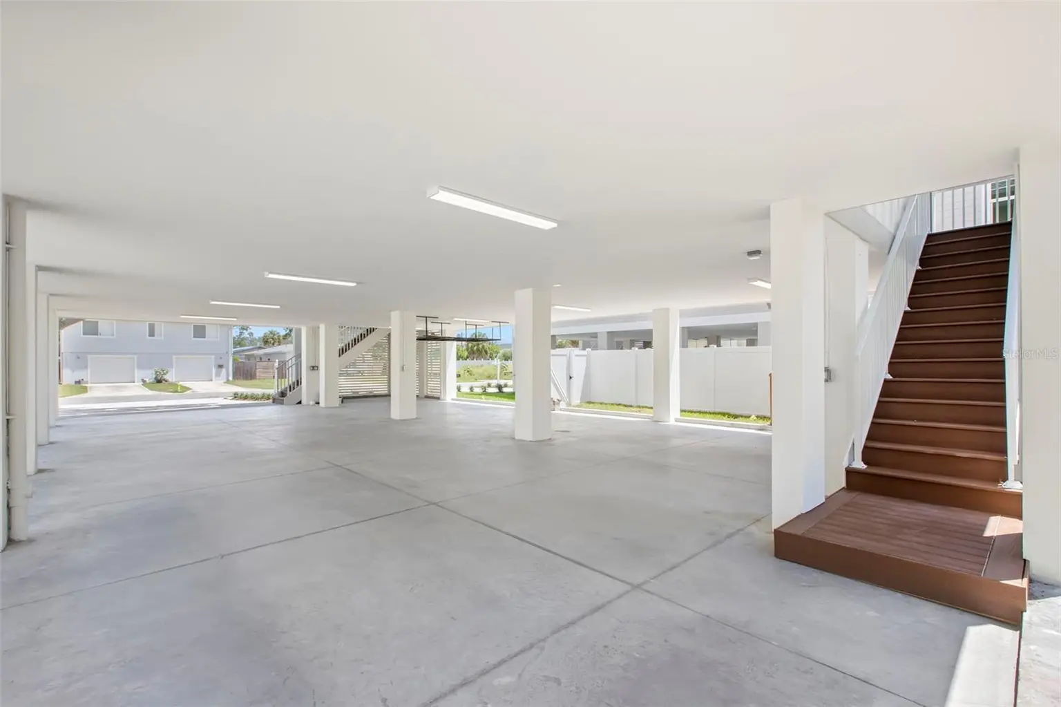 1858 MISSISSIPPI AVENUE NE, ST PETERSBURG, FL, photo 24 of 34