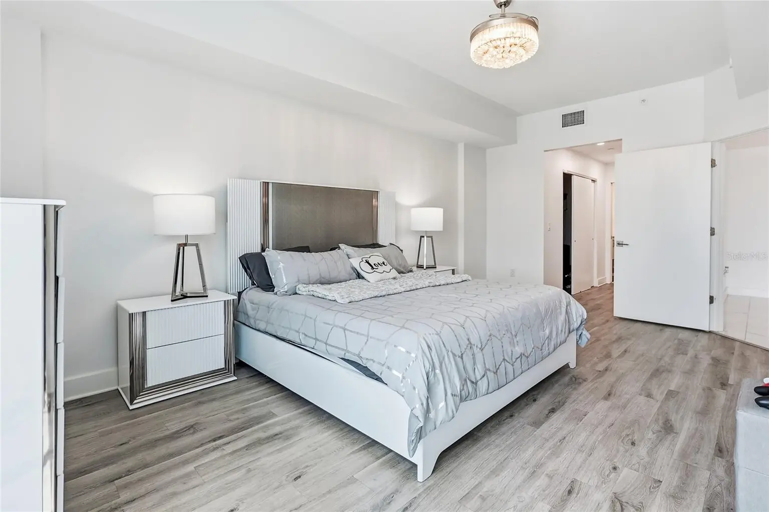 415 ISLAND WAY #204, CLEARWATER, FL, photo 12 of 31