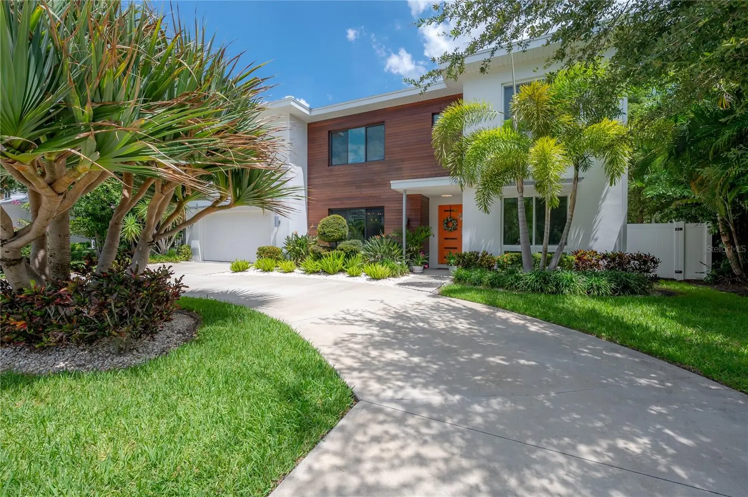 4207 W JETTON AVENUE, TAMPA, FL