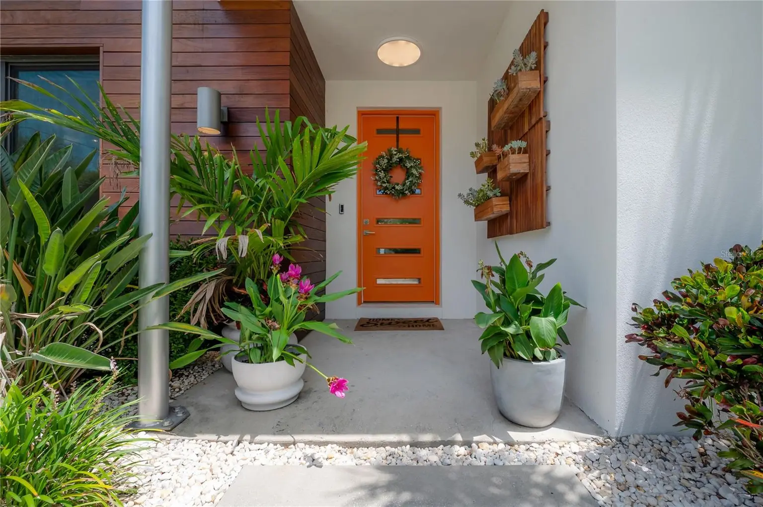 4207 W JETTON AVENUE, TAMPA, FL, photo 9 of 55