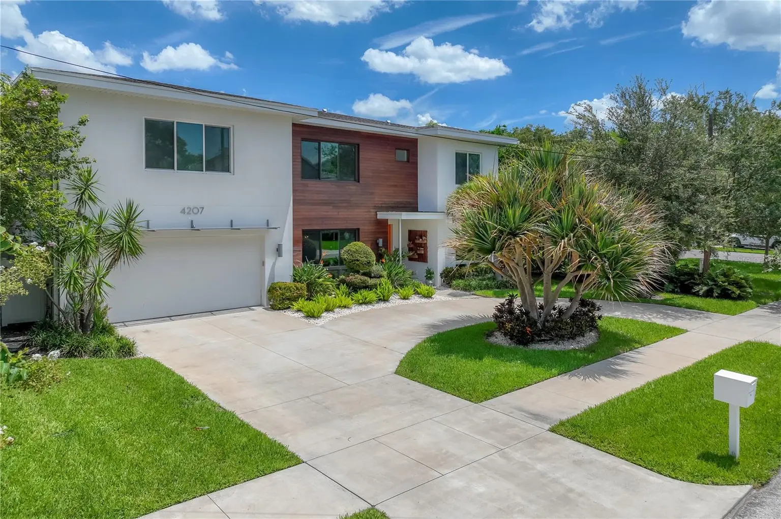 4207 W JETTON AVENUE, TAMPA, FL, photo 53 of 55