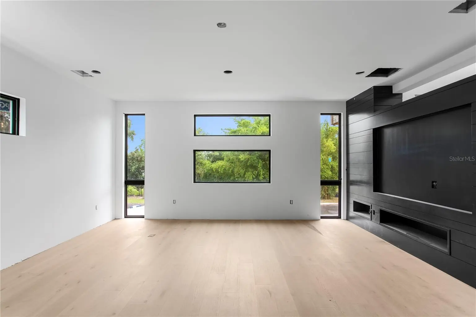 2309 N RIVERSIDE DRIVE, TAMPA, FL, photo 8 of 17