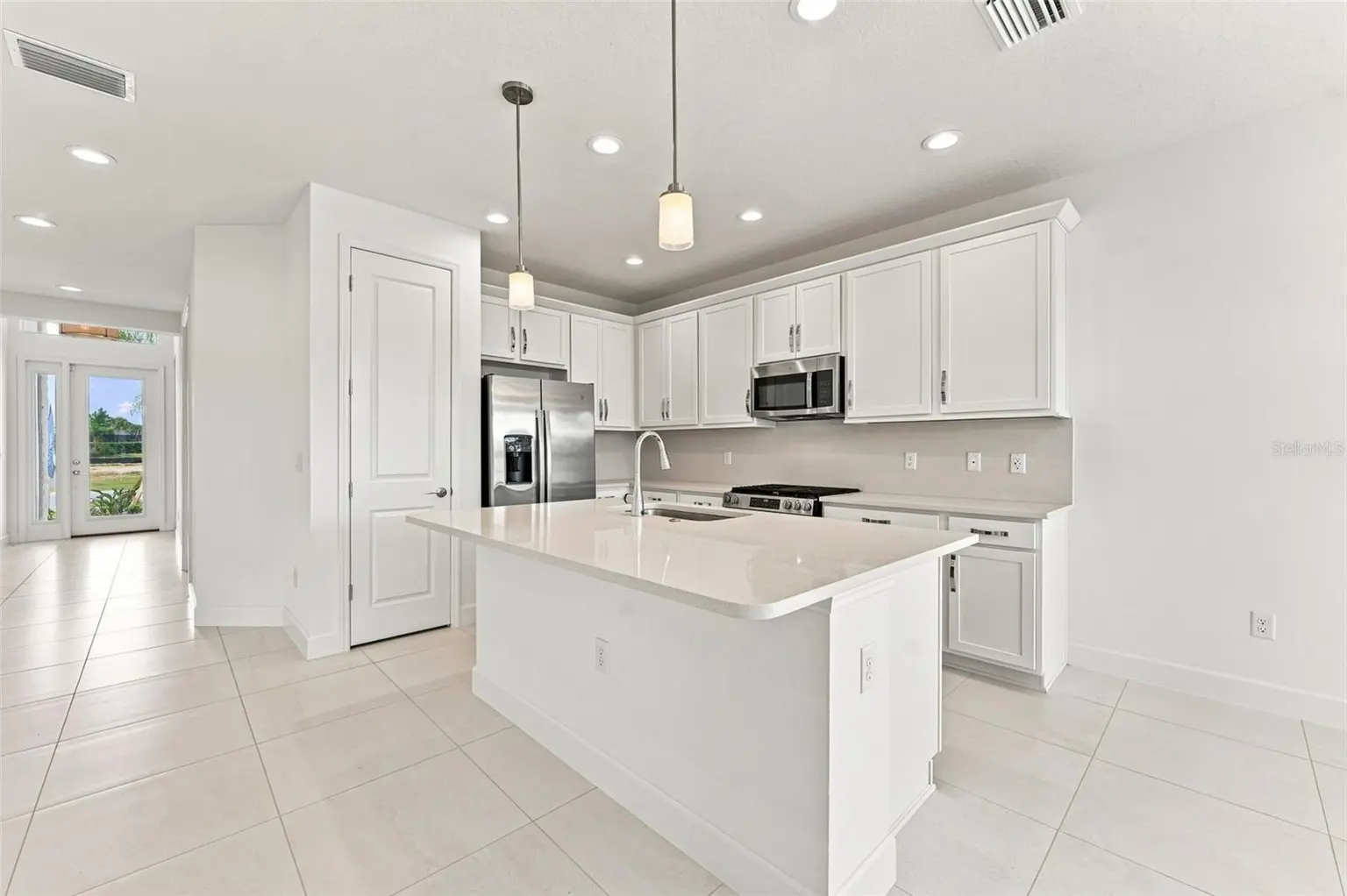 3427 MALTA AVENUE, WESLEY CHAPEL, FL, photo 3 of 32