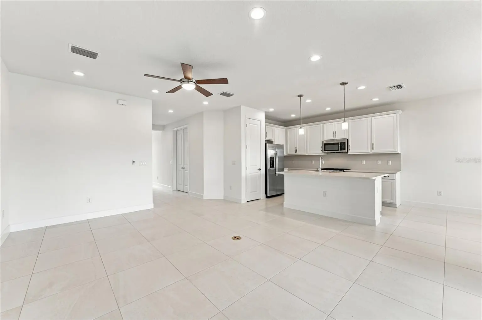 3427 MALTA AVENUE, WESLEY CHAPEL, FL, photo 9 of 32