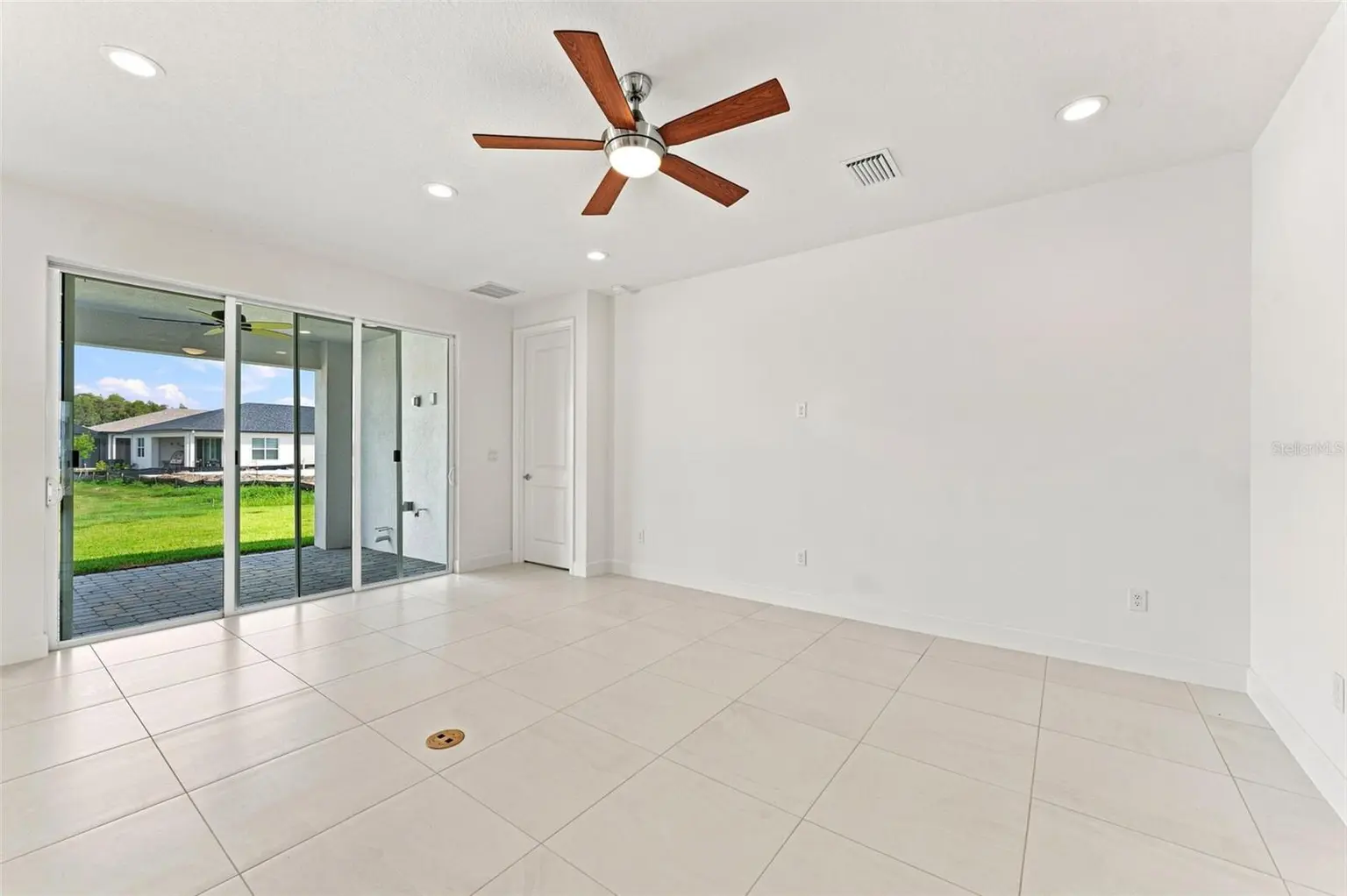 3427 MALTA AVENUE, WESLEY CHAPEL, FL, photo 11 of 32