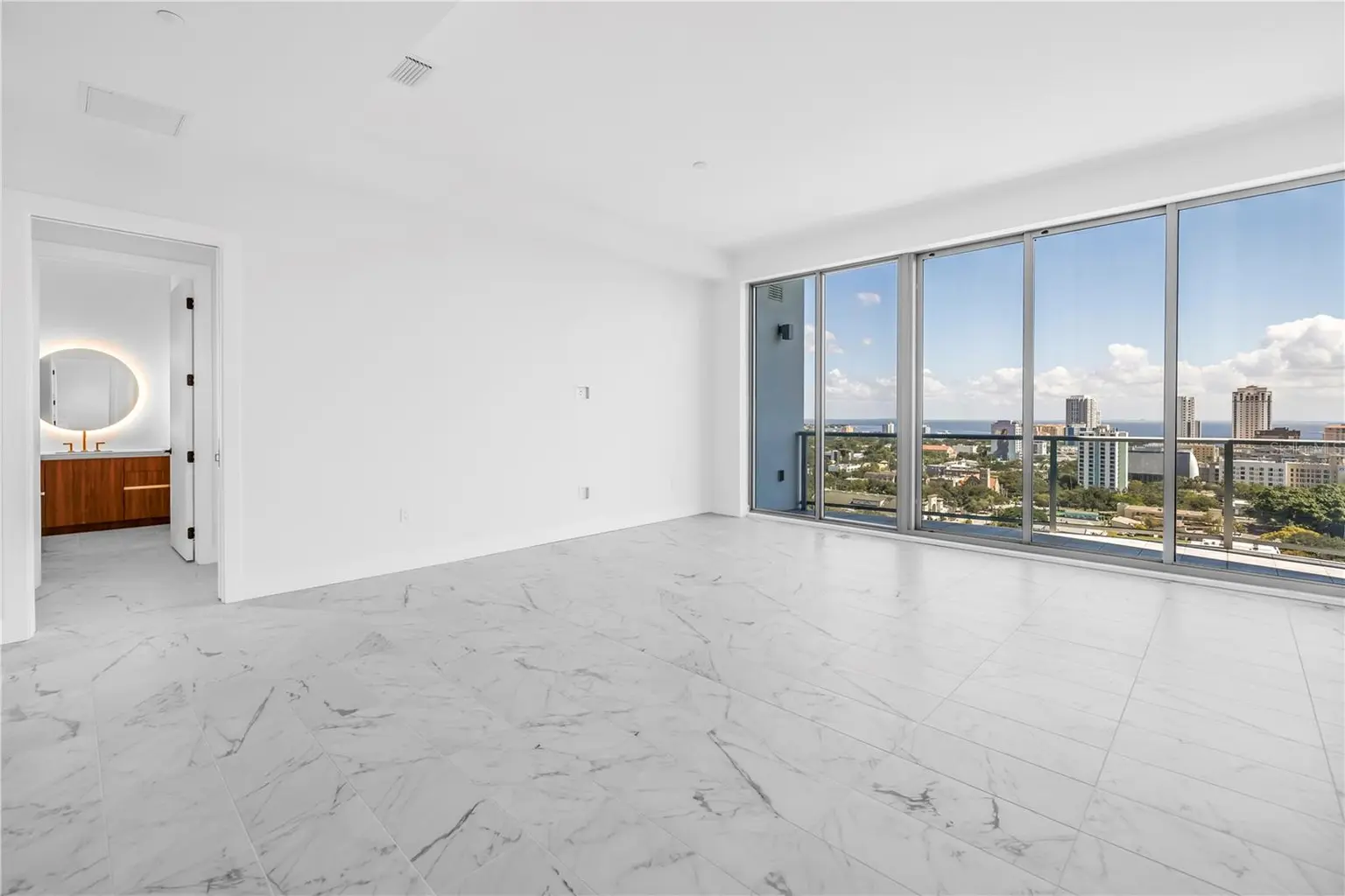777 3RD AVENUE N #1704, ST PETERSBURG, FL, photo 30 of 35