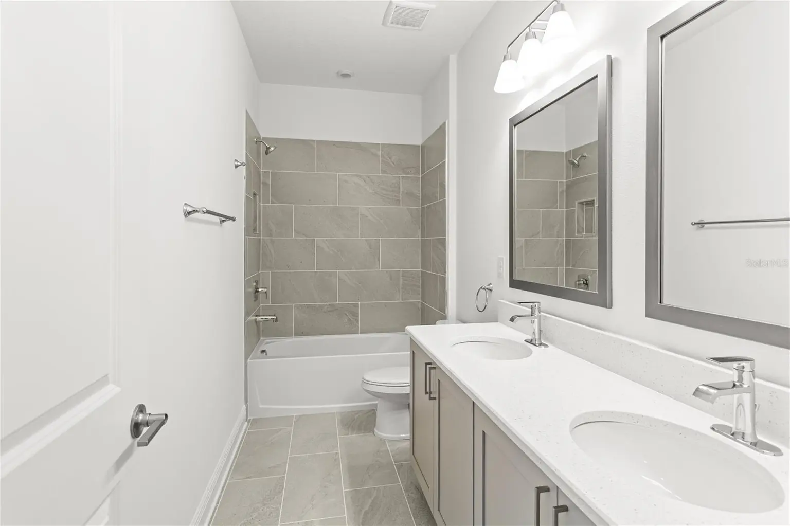 4421 W BAY COURT AVENUE, TAMPA, FL, photo 43 of 69